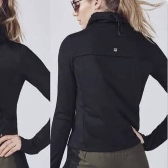 🛍️New Fabletics⚡️Black Lace Cinch Cowl Neck Jolie Sweatshirt Pullover Jacket L - Picture 3 of 8